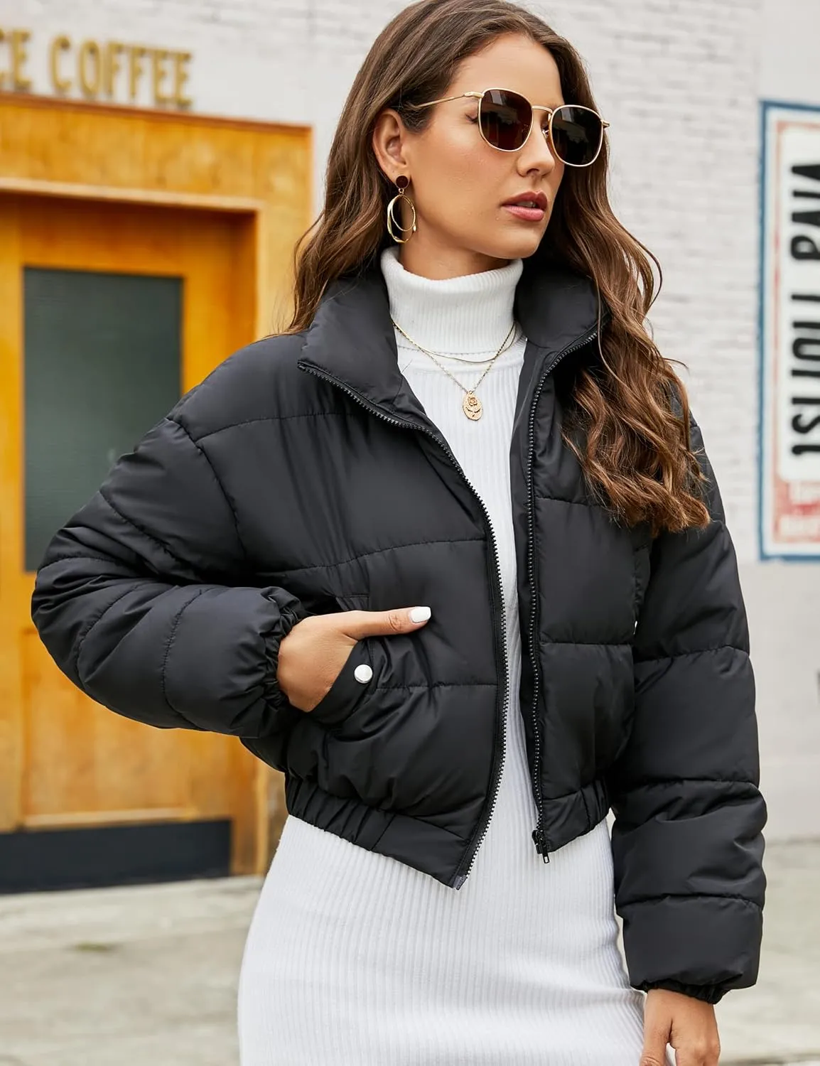 Kissonic Women's Cropped Puffer Jacket Quilted Coat Baggy Puffer Short Down Outerwear with Pockets