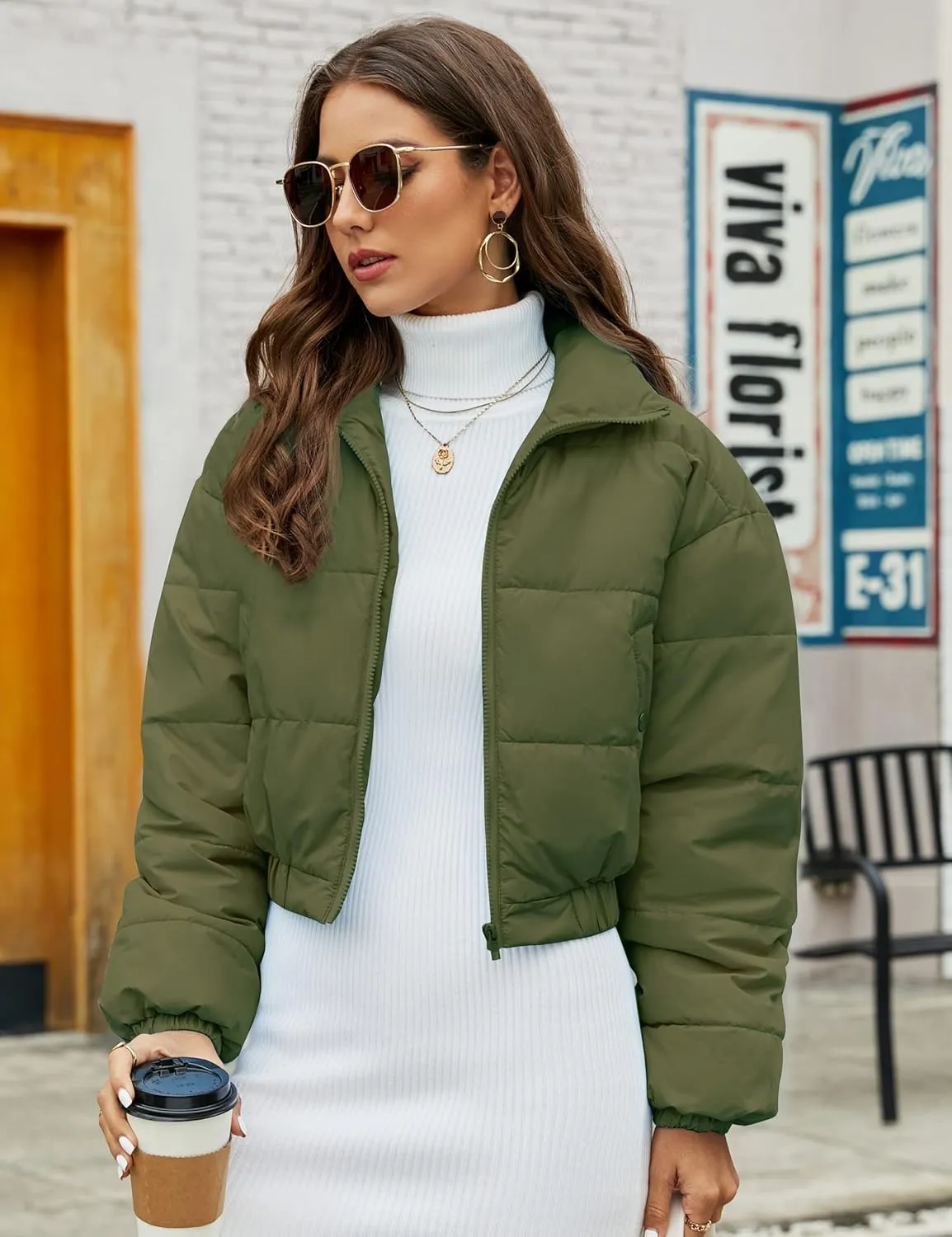 Kissonic Women's Cropped Puffer Jacket Quilted Coat Baggy Puffer Short Down Outerwear with Pockets