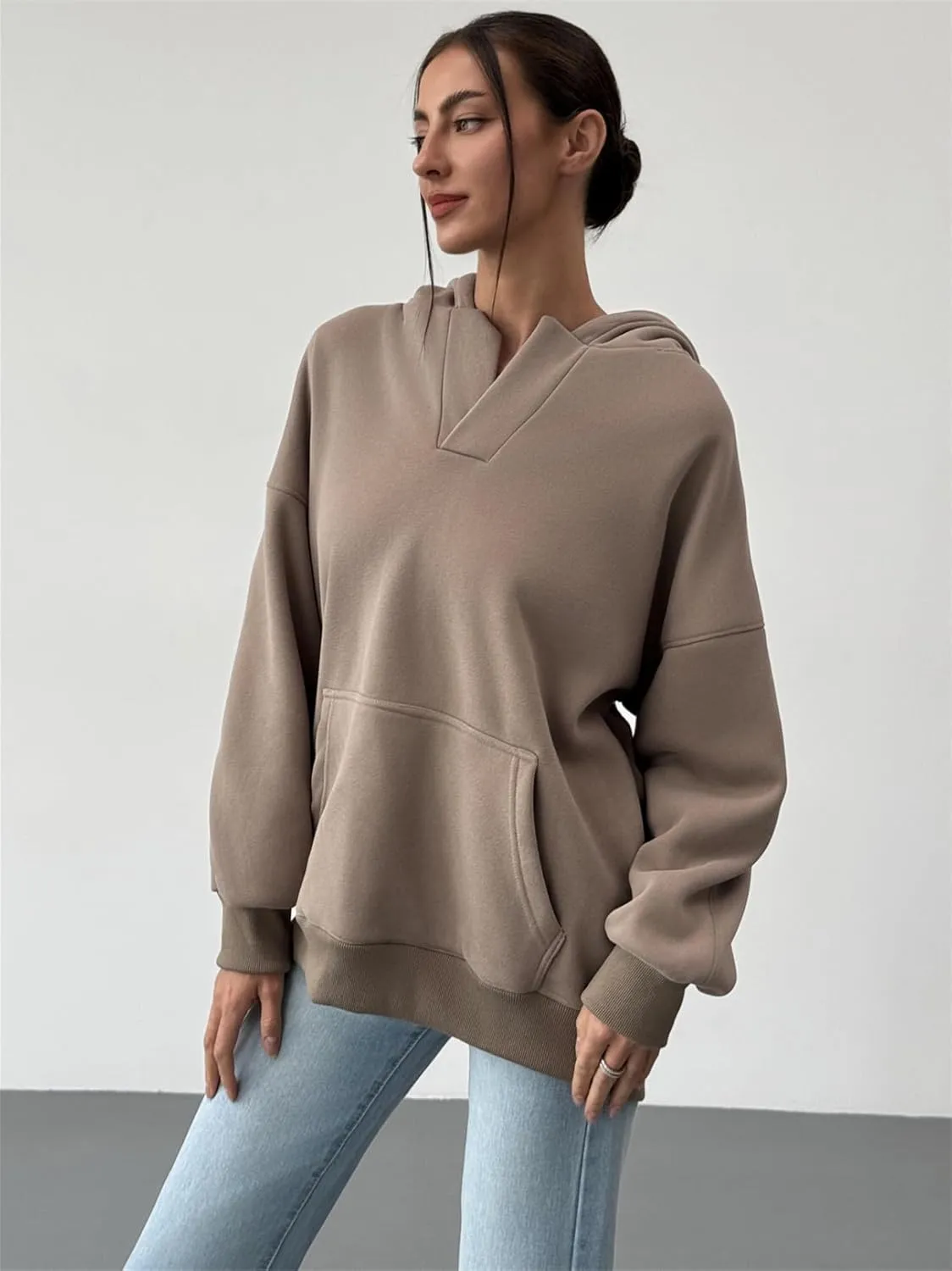 PAODIKUAI Women's Oversized Hoodies V Neck Pullover Fleece Sweatshirt Long Sleeve with Pocket Casual Winter Fall Outfits
