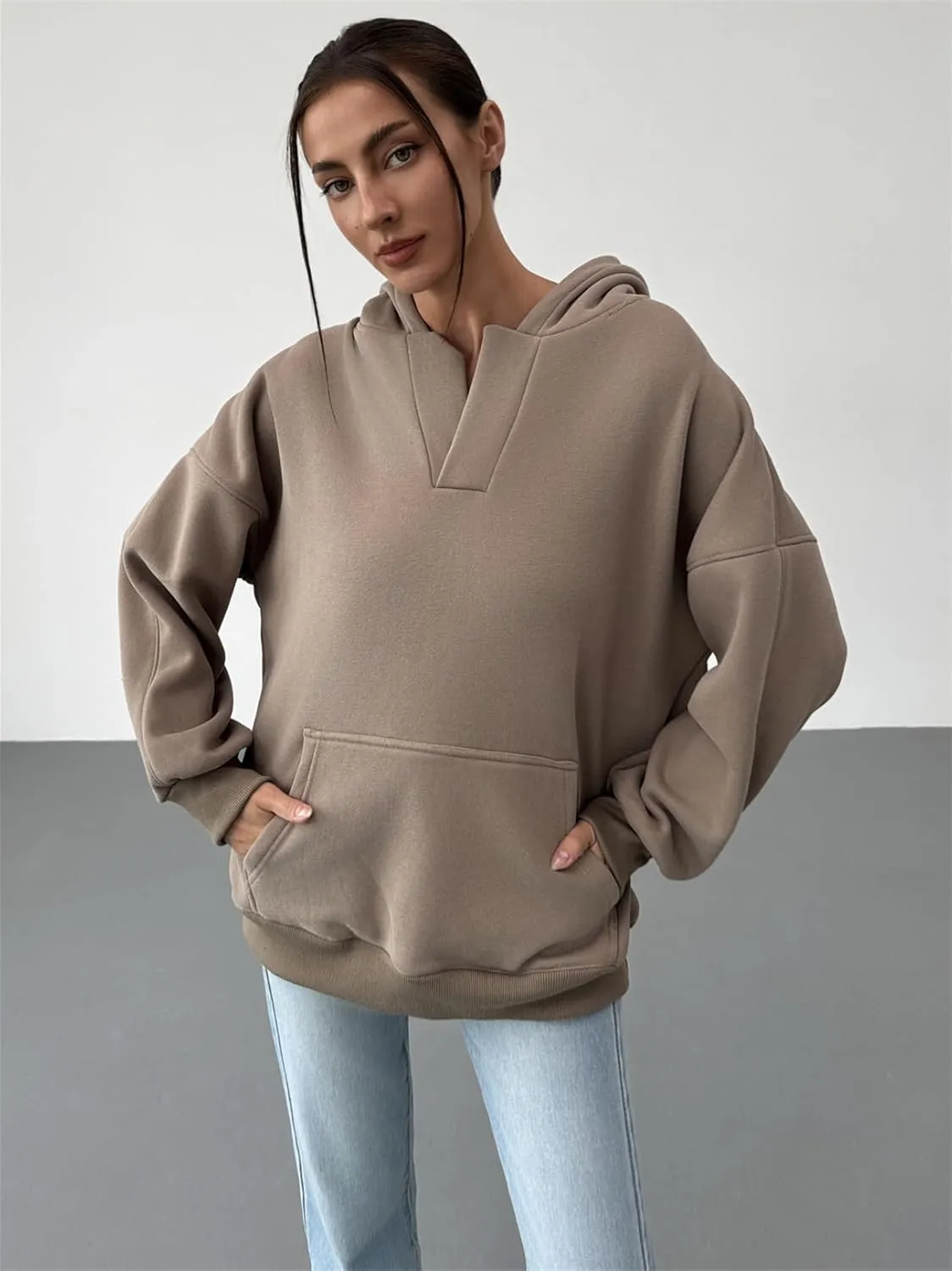 PAODIKUAI Women's Oversized Hoodies V Neck Pullover Fleece Sweatshirt Long Sleeve with Pocket Casual Winter Fall Outfits